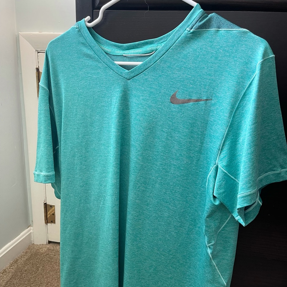 Nike Ultimate Dry V-Neck Men’s Training Shirt
